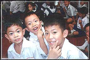 Thai Kids.jpg (23224 bytes)
