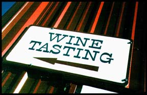 Wine Tasting Sign.JPG (18505 bytes)